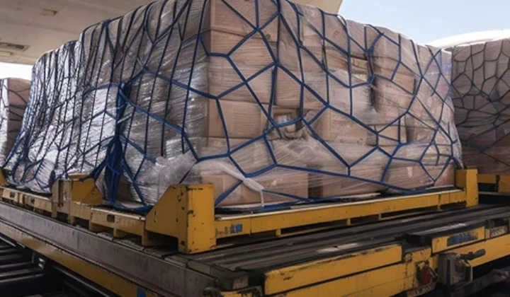 Are There Size or Weight Limits for International Air Freight?