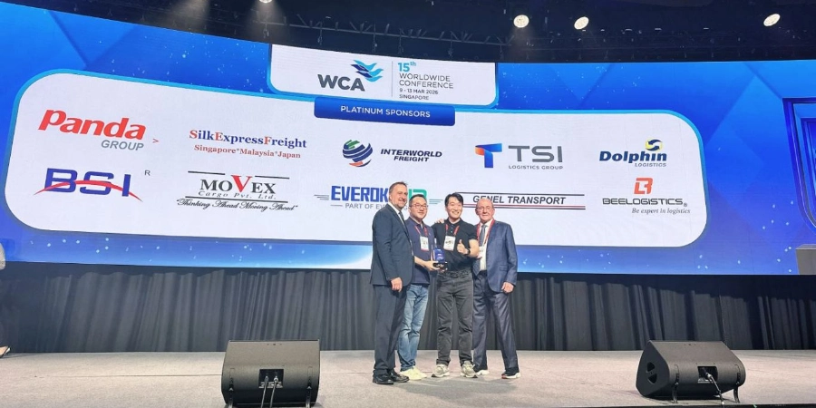BSI Global Logistics team receiving WCA Best Partner Mainland China Award 2026