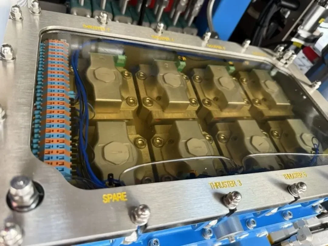 4.3-Ton Underwater Robot 