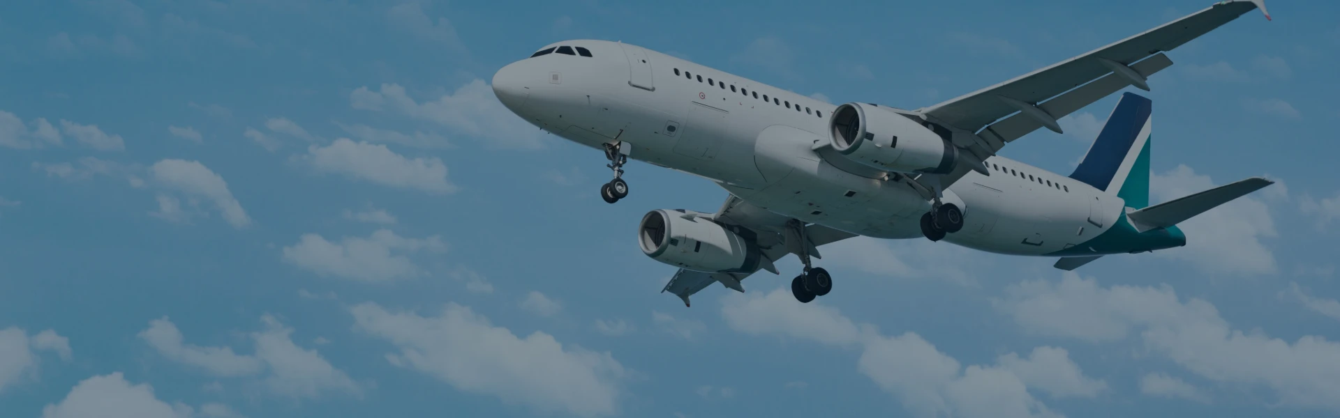 Cost-effective air freight economic services - Optimizing international shipping costs with reliable transit times by BSI Global Logistics.