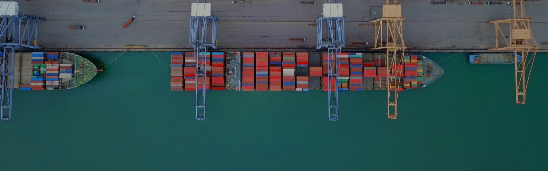 Breakbulk shipping services - Professional handling of non-containerized cargo and heavy-lift project shipments by BSI Global Logistics.